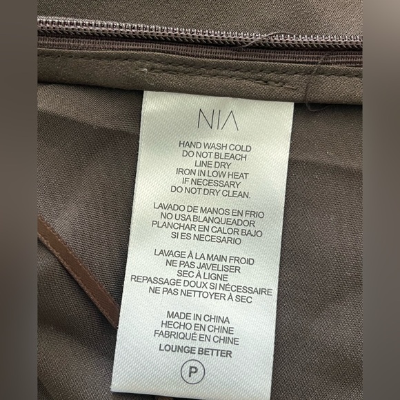 NIA camisole top NWT - Picture 6 of 8